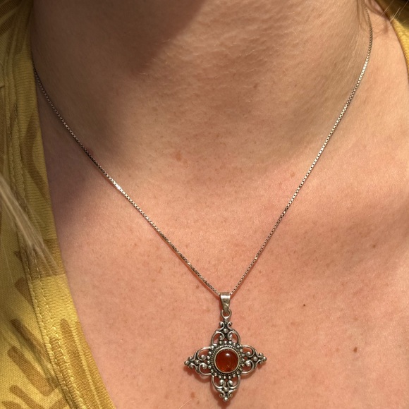 Vintage 925 Amber Pendant Necklace - Picture 11 of 11